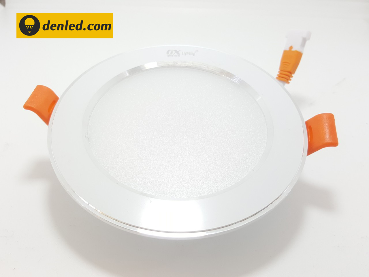Đèn led âm trần loại nào tốt?